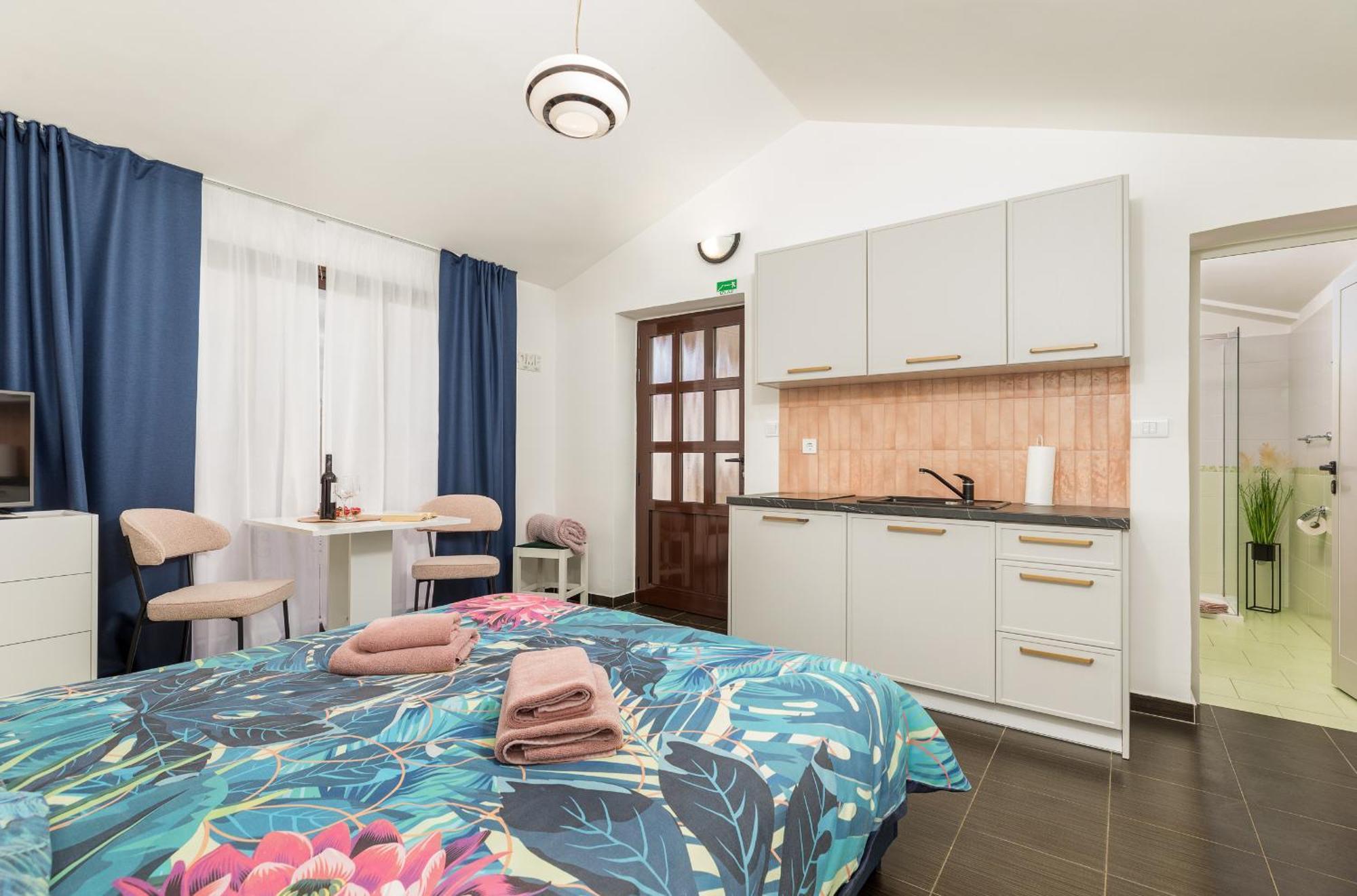 Funcic Apartments 2 App Pula Extérieur photo